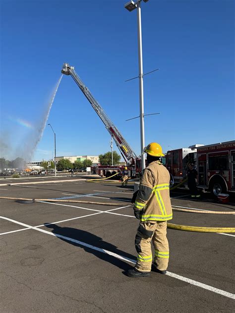 Phoenix propane fires - Phoenix propane business fire evacuates 1-mile radius, closes streets. Published: Jul. 20, 2023 at 6:13 PM MST Phoenix Fire officials have blocked about a 1-mile radius in case ...